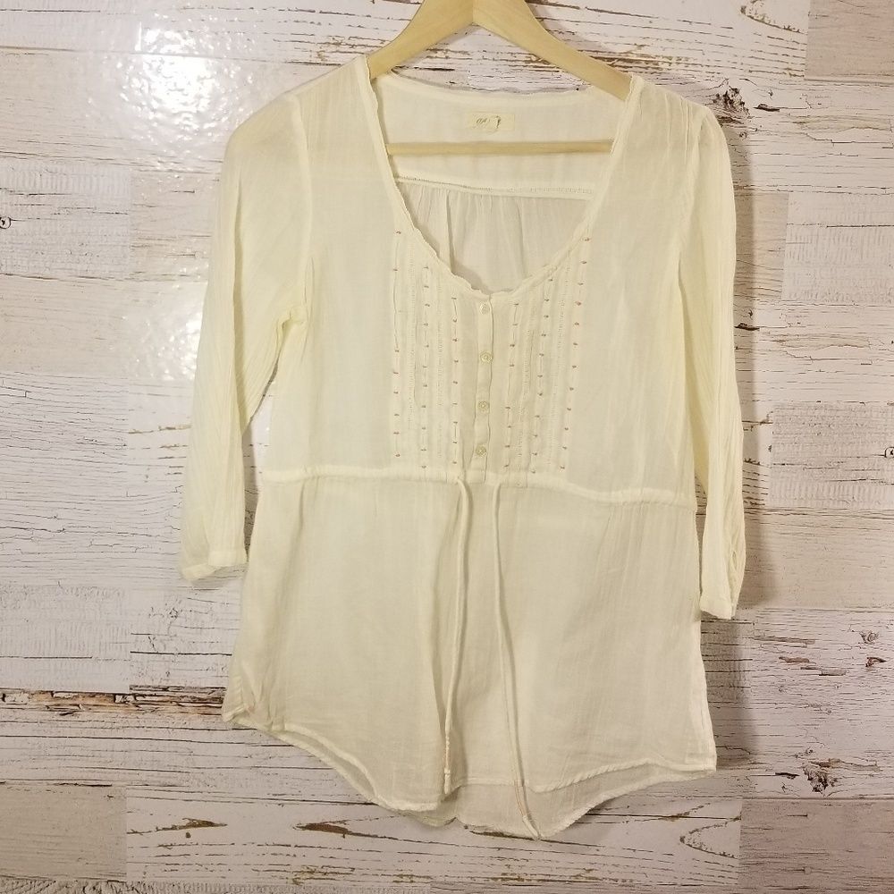 Aerie‎ lightweight cream blouse